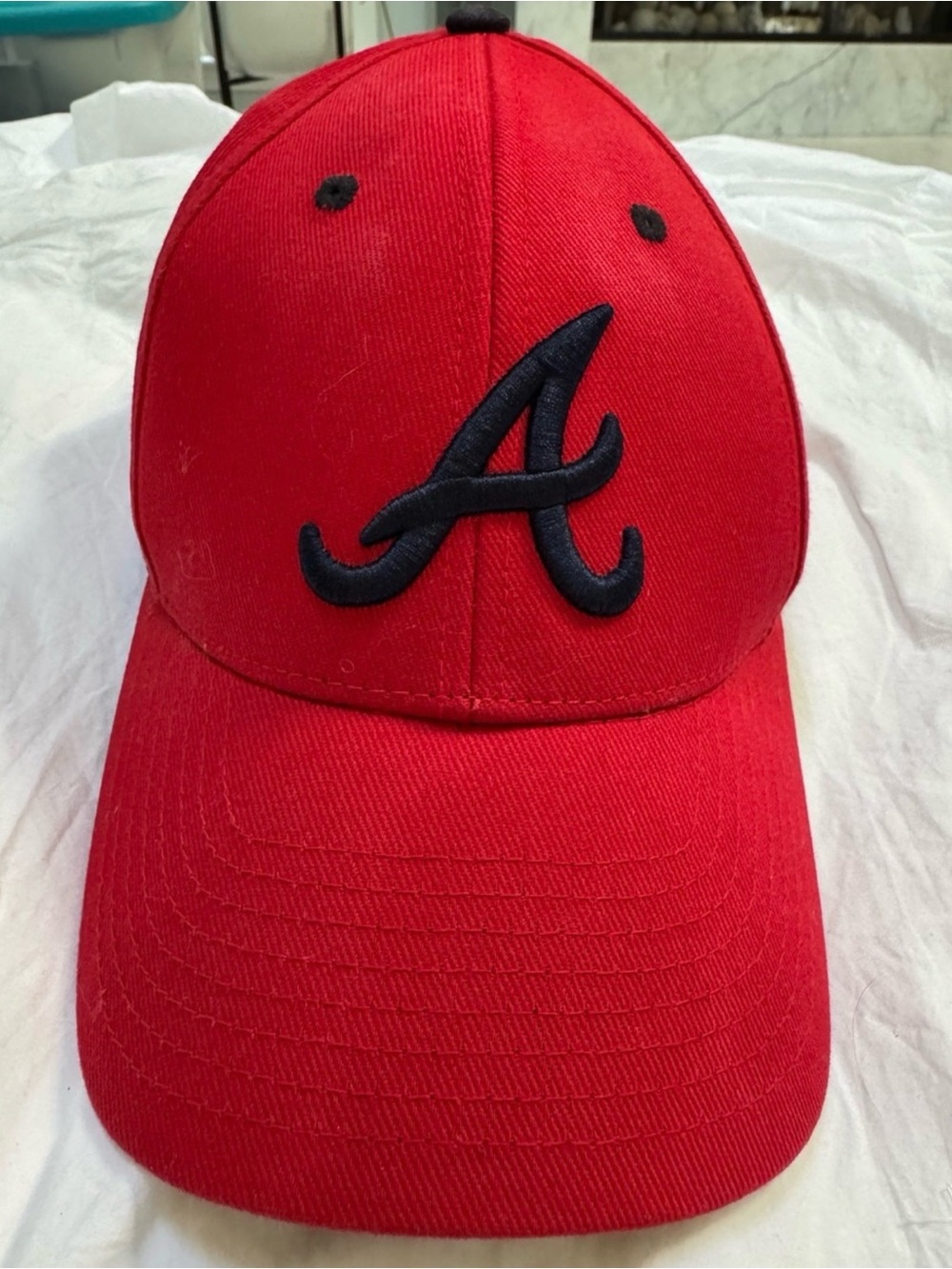 Vintage Y2K Atlanta Braves Fan Favorite MLB Strapback Hat Red Navy OSFA - Picture 2 of 6